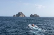 독도 해상서 추락 소방헬기 실종자 3명 발견